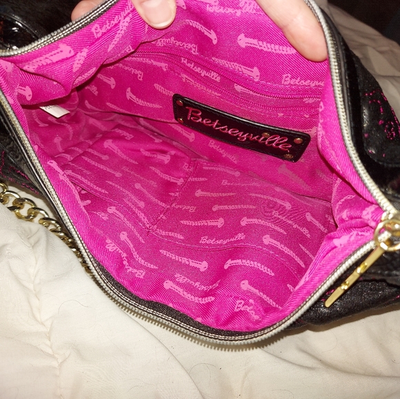 Betsey johnson small purse - Picture 3 of 6